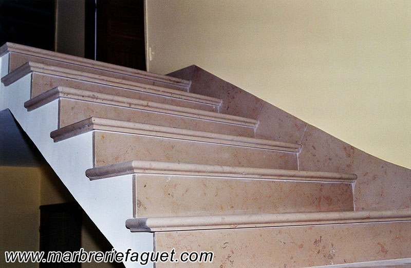 Photo 3 - escalier-marbre-granit-pierre