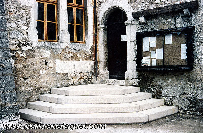 Photo 2 - escalier-marbre-granit-pierre