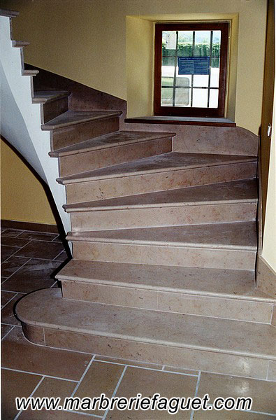 Photo 1 - escalier-marbre-granit-pierre