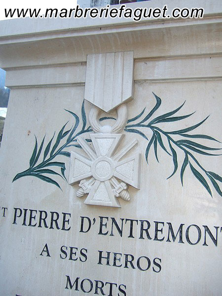 Photo 1 - monument-aux-morts-et-colombarium